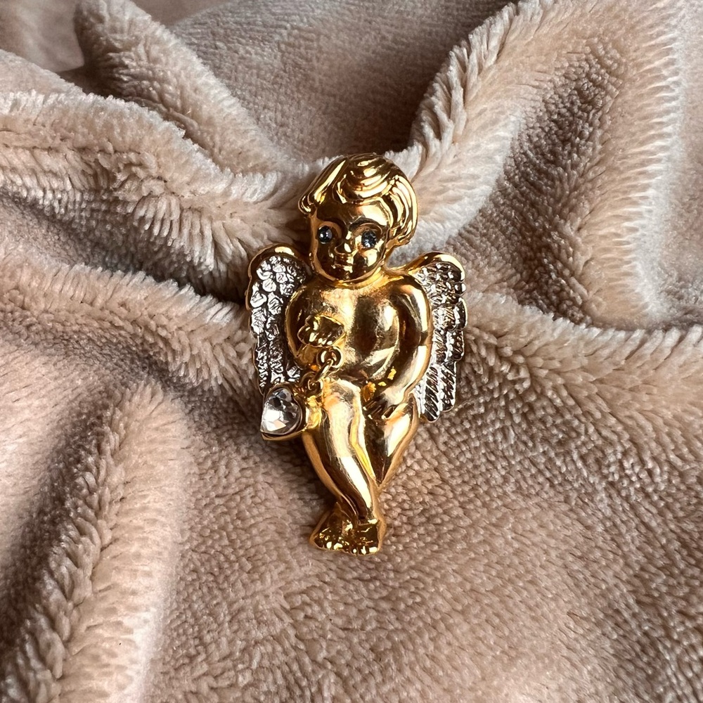 BUTLER Vintage Gold Cherub Baby Angel Brooch with Crystal Rhinestone